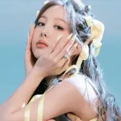 TWICE Nayeon img
